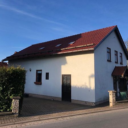 Ferienwohnung Familie Troeger Floh Екстериор снимка