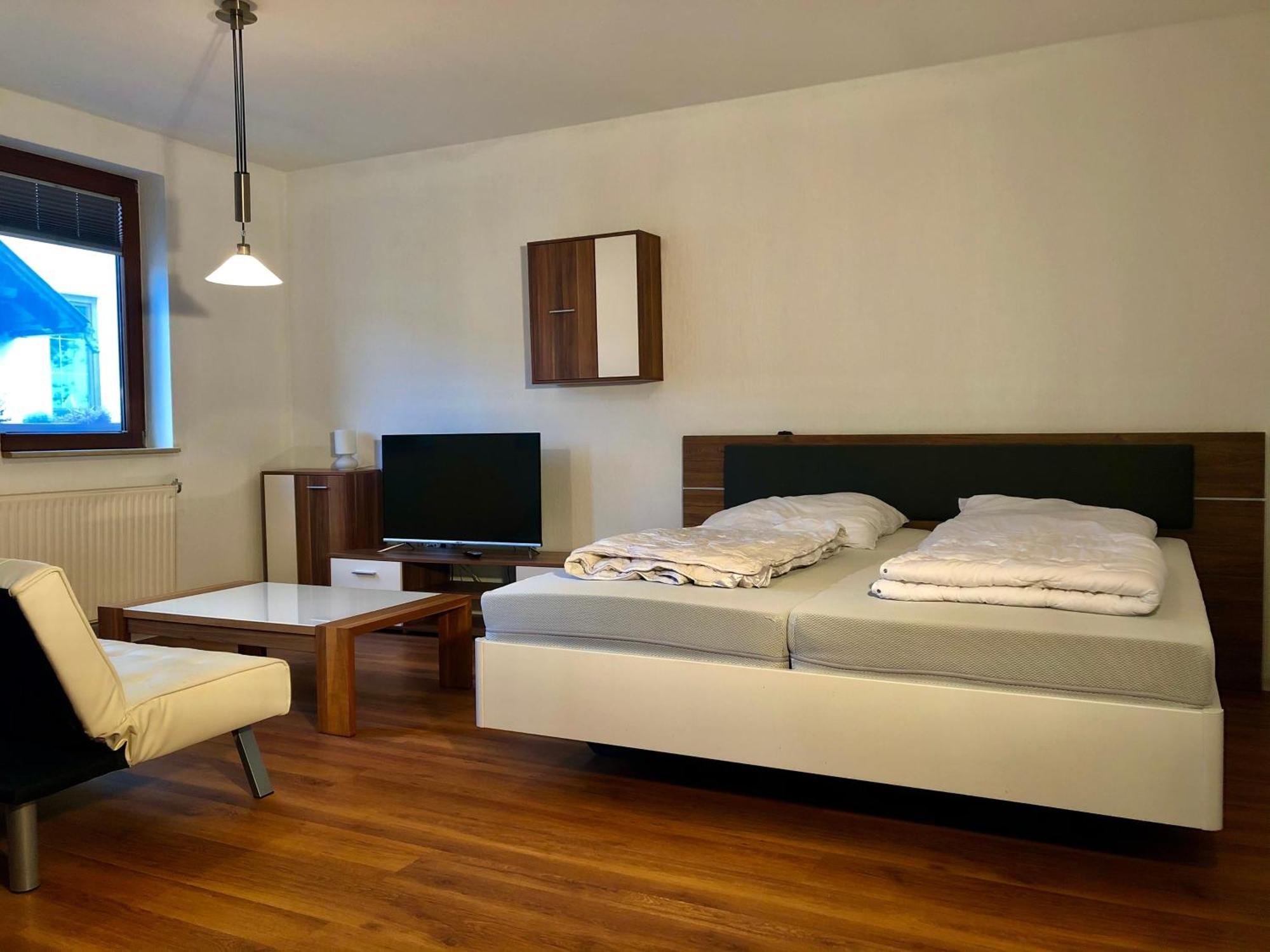 Ferienwohnung Familie Troeger Floh Екстериор снимка